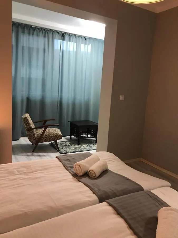 Eu Metro Station, City Center, Lovely 3-Bedroom Apartment, Free Parking 索菲亞 0*,  保加利亚